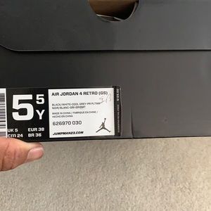 Jordan retro 4